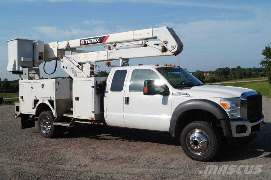 Ford F 550 XLT SD Autoplošiny