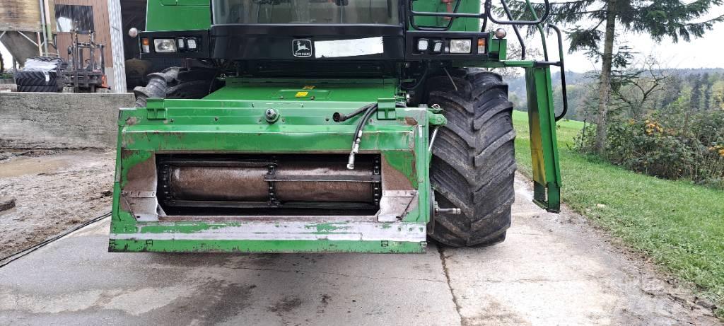 John Deere 2056HM Kombinované zberacie stroje