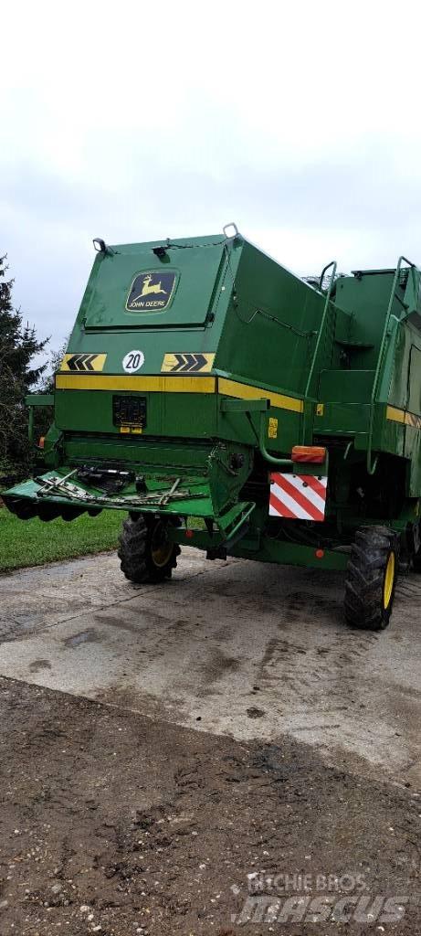 John Deere 2056HM Kombinované zberacie stroje
