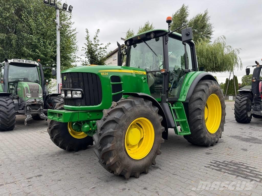 John Deere 6534 Traktory