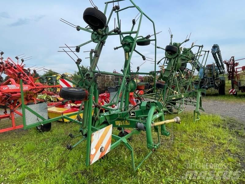 Kuhn GF6301 MH Obracače a zhrabovače sena