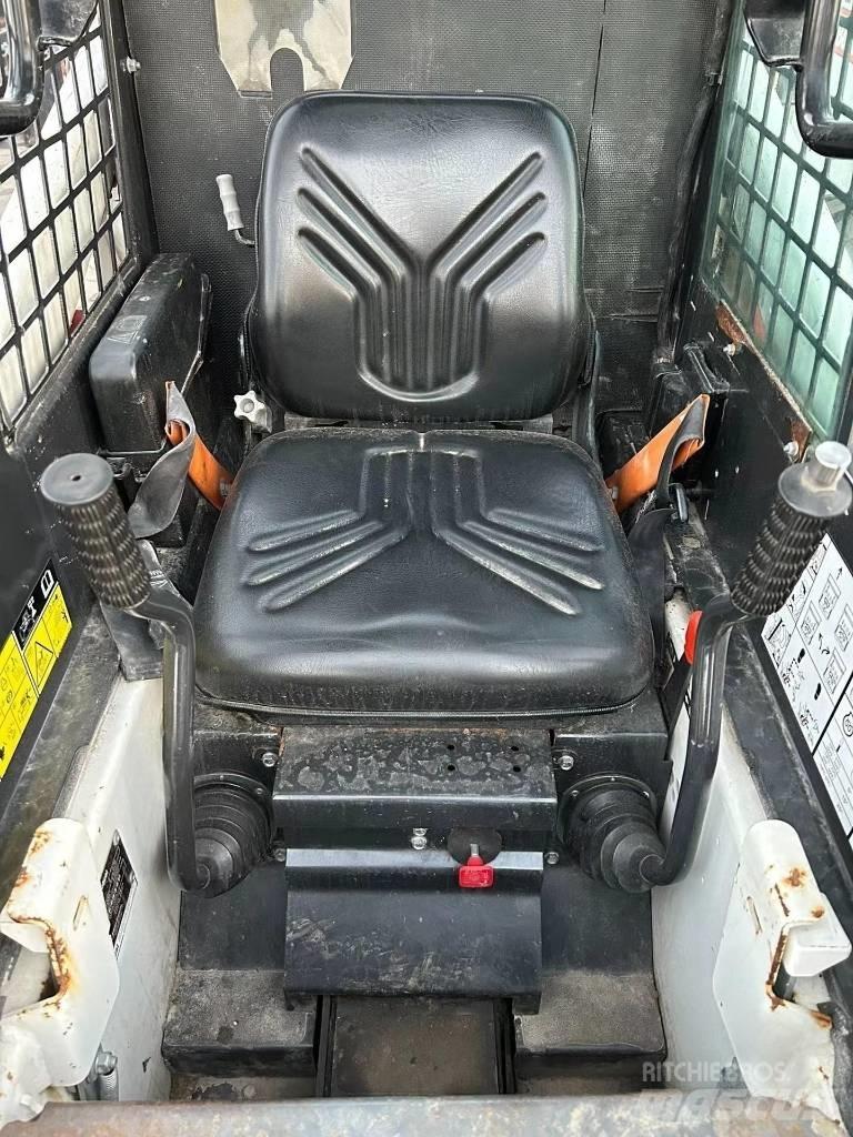 Bobcat S 70 Šmykom riadené nakladače