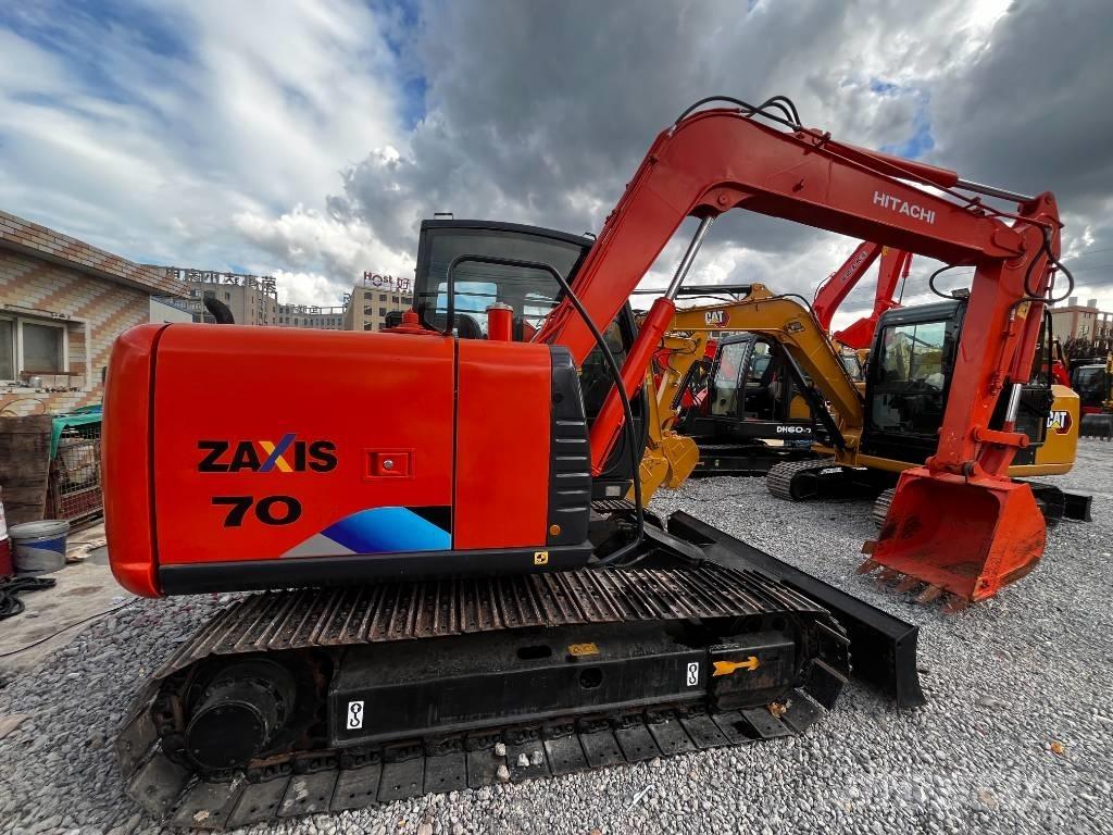 Hitachi ZX 70 Midi rýpadlá 7 t - 12 t