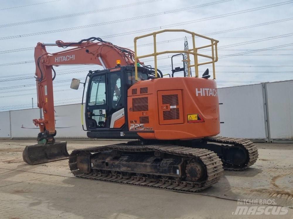 Hitachi ZX225USLC-7 Pásové rýpadlá