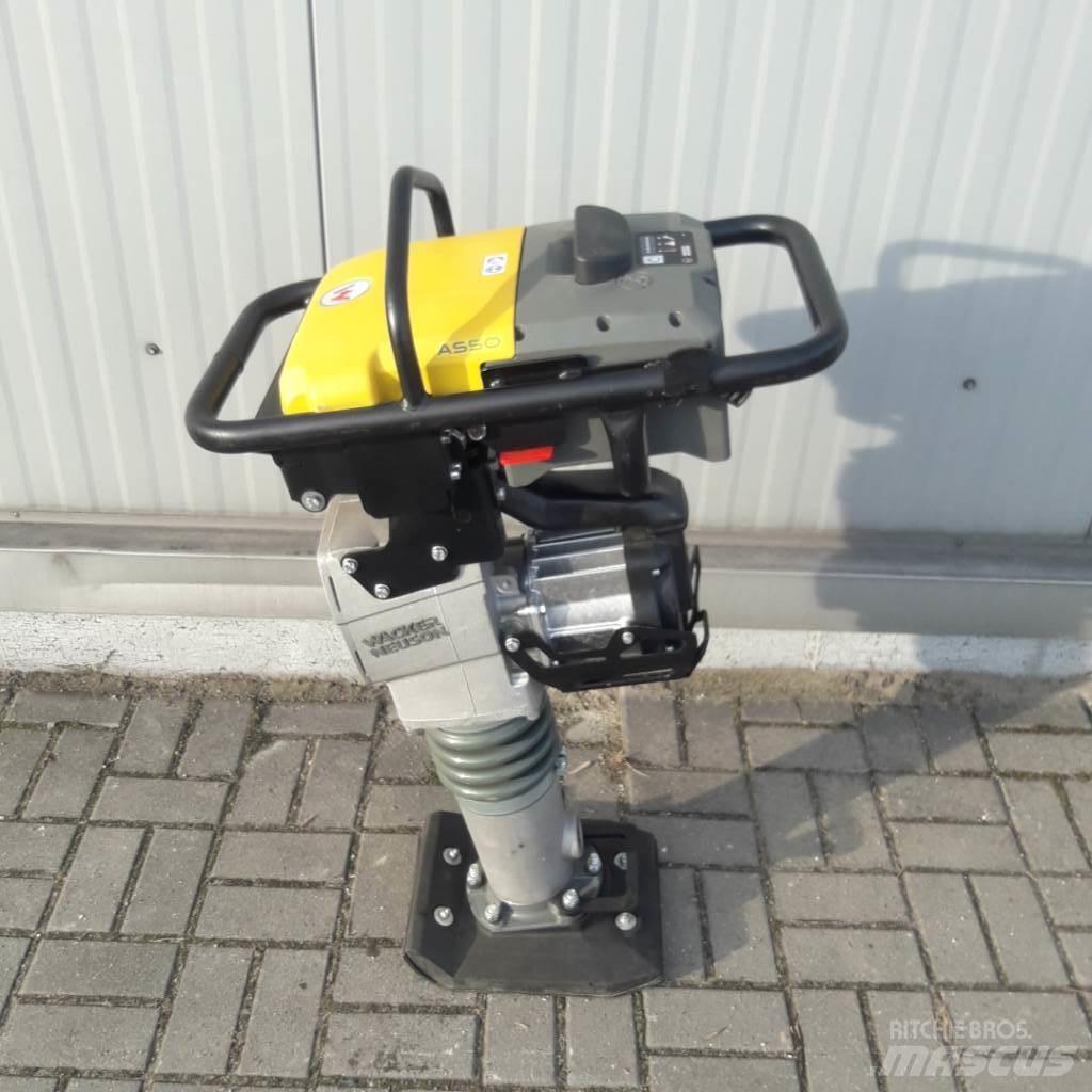 Wacker Neuson AS 50 Vibračné zhutňovače
