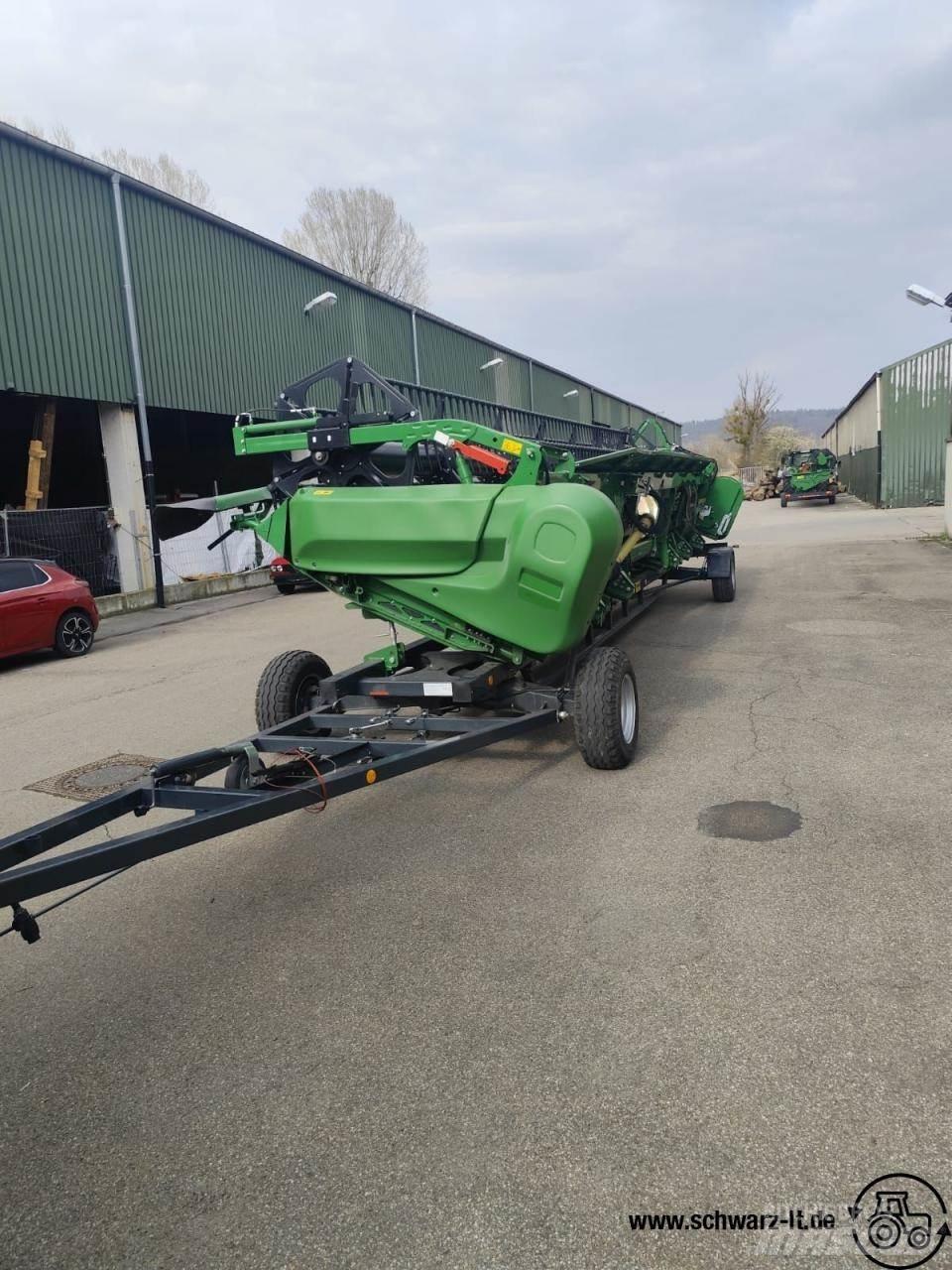 John Deere 730X Príslušenstvo a náhradné diely ku kombajnom