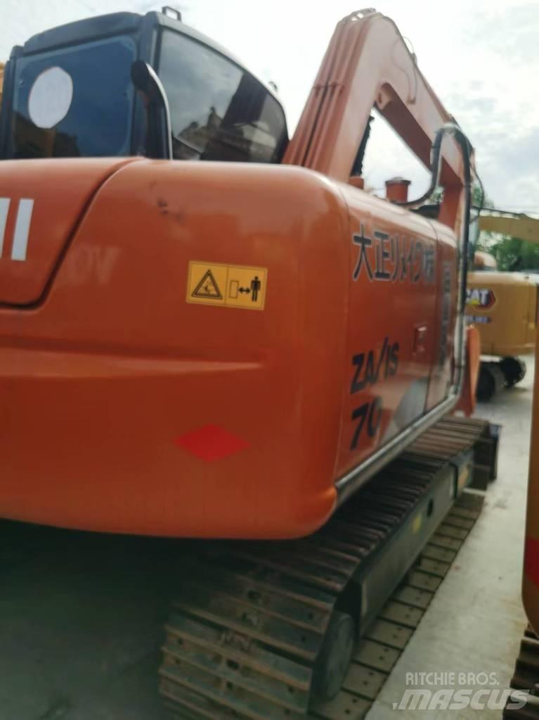 Hitachi ZX 70 Midi rýpadlá 7 t - 12 t