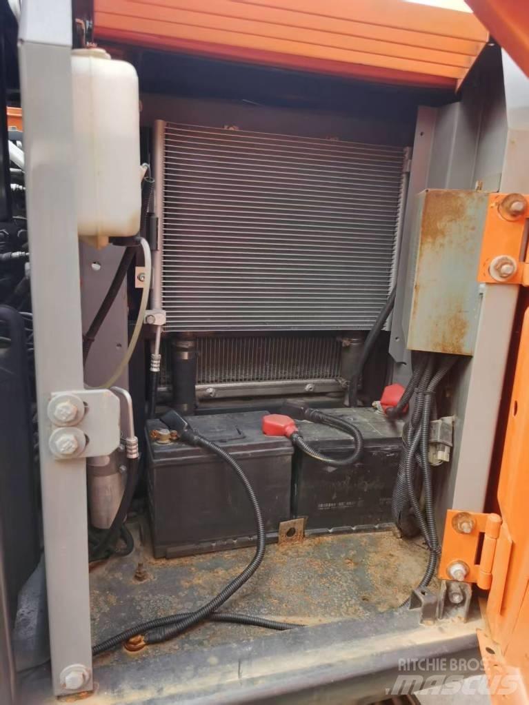 Hitachi ZX 70 Midi rýpadlá 7 t - 12 t