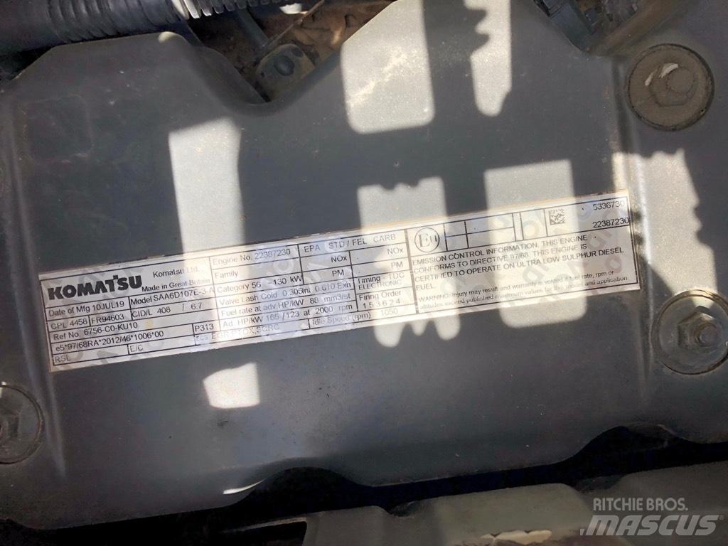 Komatsu PC210LC-11 Pásové rýpadlá