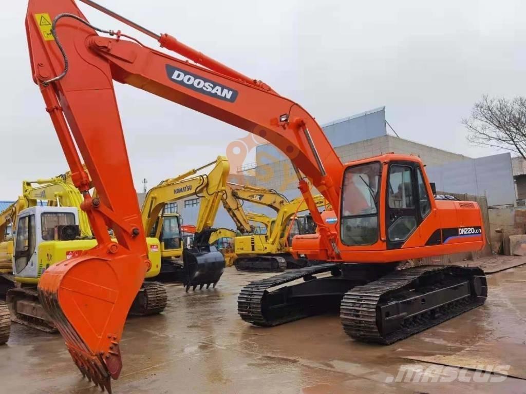 Doosan DX 225 LCA Pásové rýpadlá