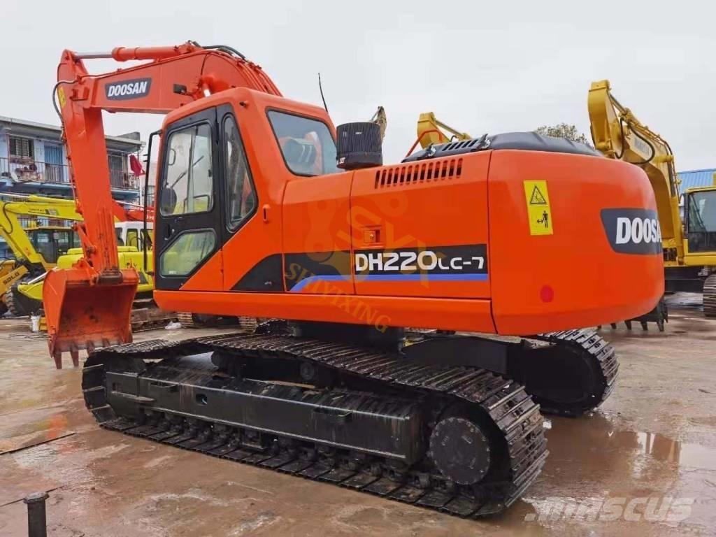 Doosan DX 225 LCA Pásové rýpadlá