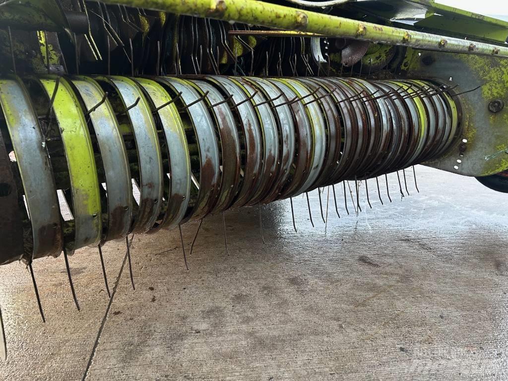 CLAAS 46 ROTO CUT Lisy na okrúhle balíky