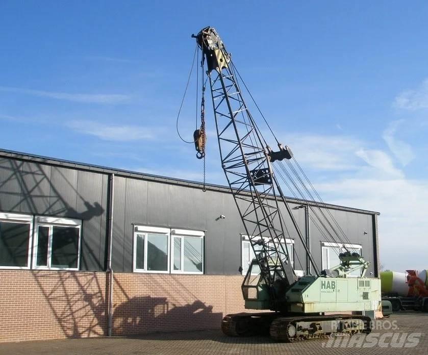 Hitachi KH125-3 Pásové žeriavy