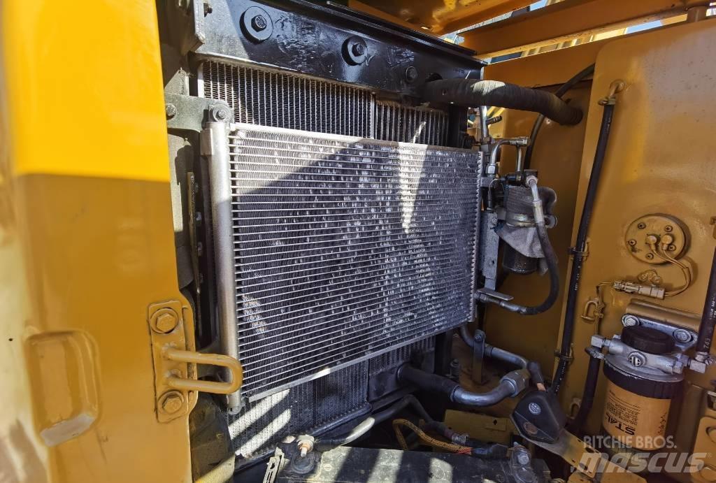 CAT 308 E 2 Pásové rýpadlá