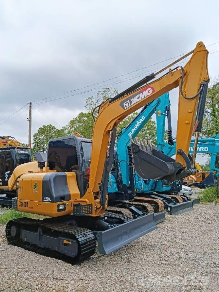 XCMG XE 60 DA Mini rýpadlá < 7t
