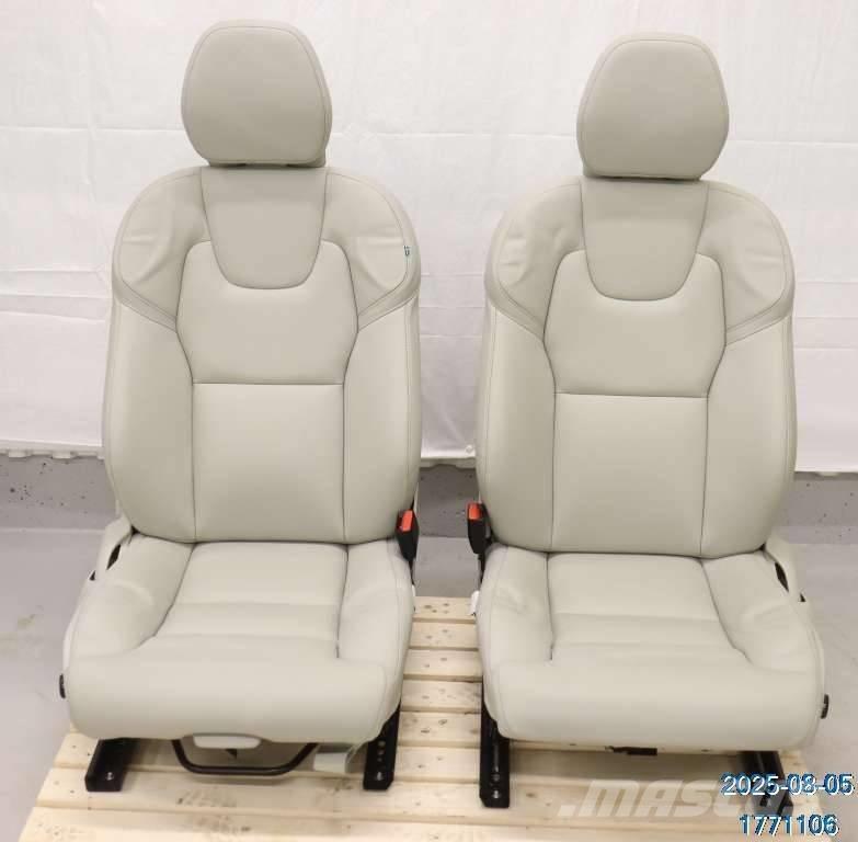 Volvo XC 60 Kabíny a interiér