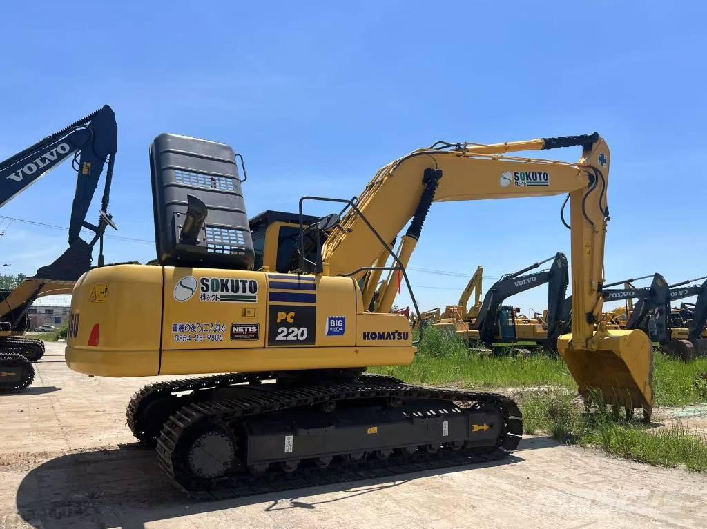 Komatsu 220 Pásové rýpadlá