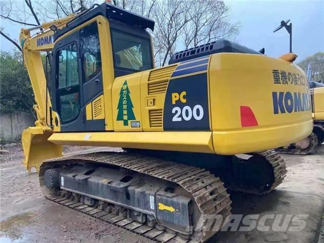 Komatsu PC 200 Pásové rýpadlá