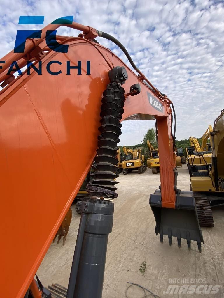 Doosan DX 340 LC Pásové rýpadlá