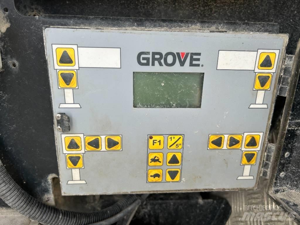 Grove GMK 5130-2 Univerzálne terénne žeriavy