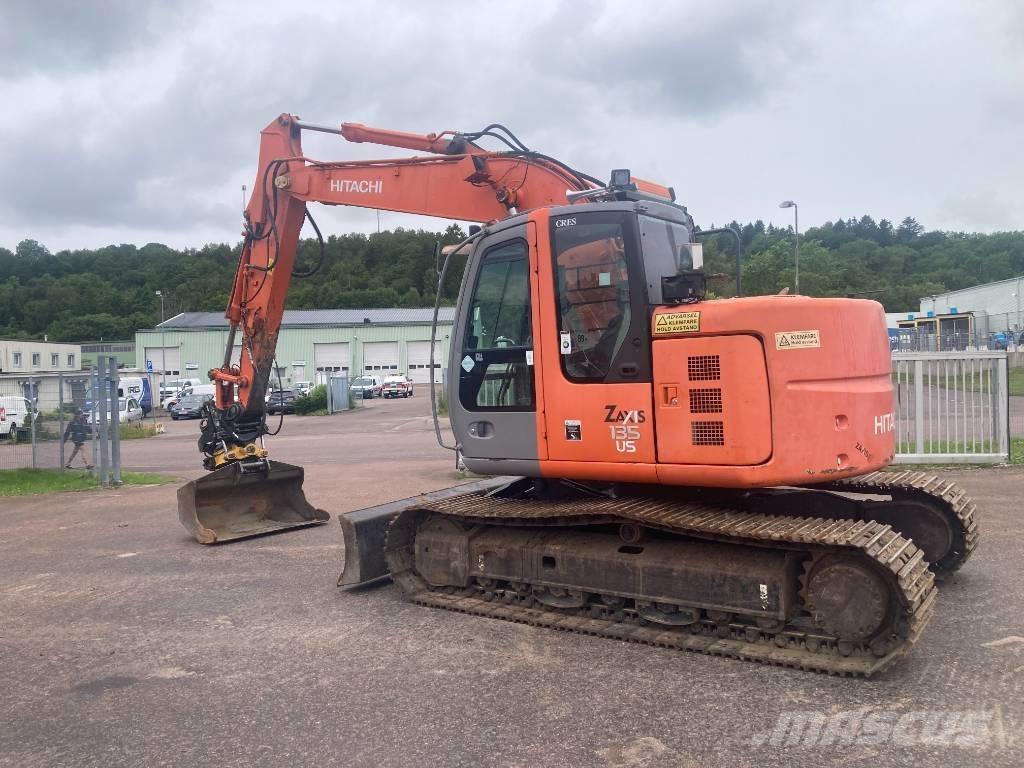 Hitachi ZX 135 US Pásové rýpadlá