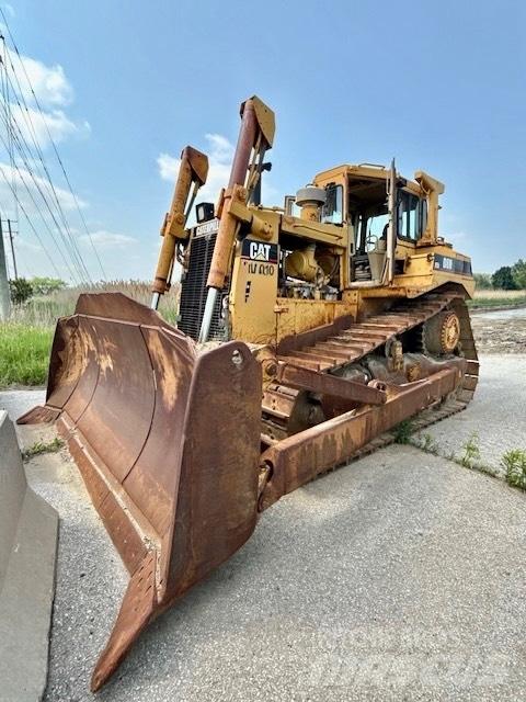 CAT D 8 N Pásové dozéry