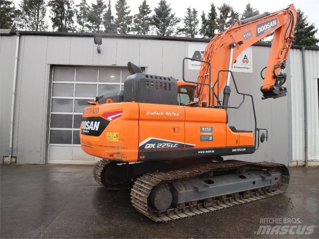 Doosan DX225LC-7 Pásové rýpadlá