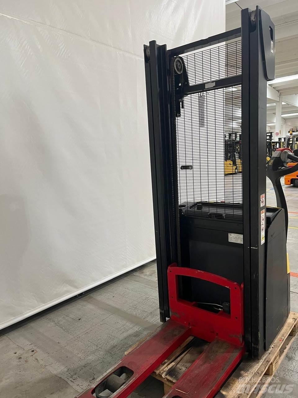 Hyster S1.2 Ručne vedené vysokozdvižné vozíky