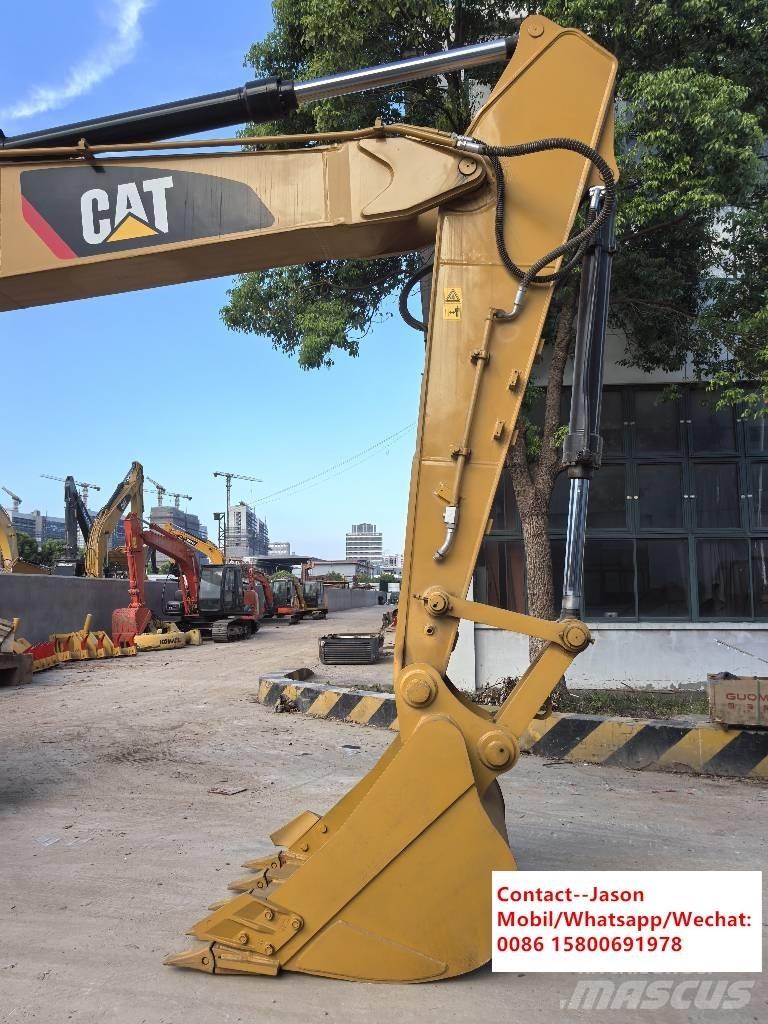 CAT 320D2 Pásové rýpadlá