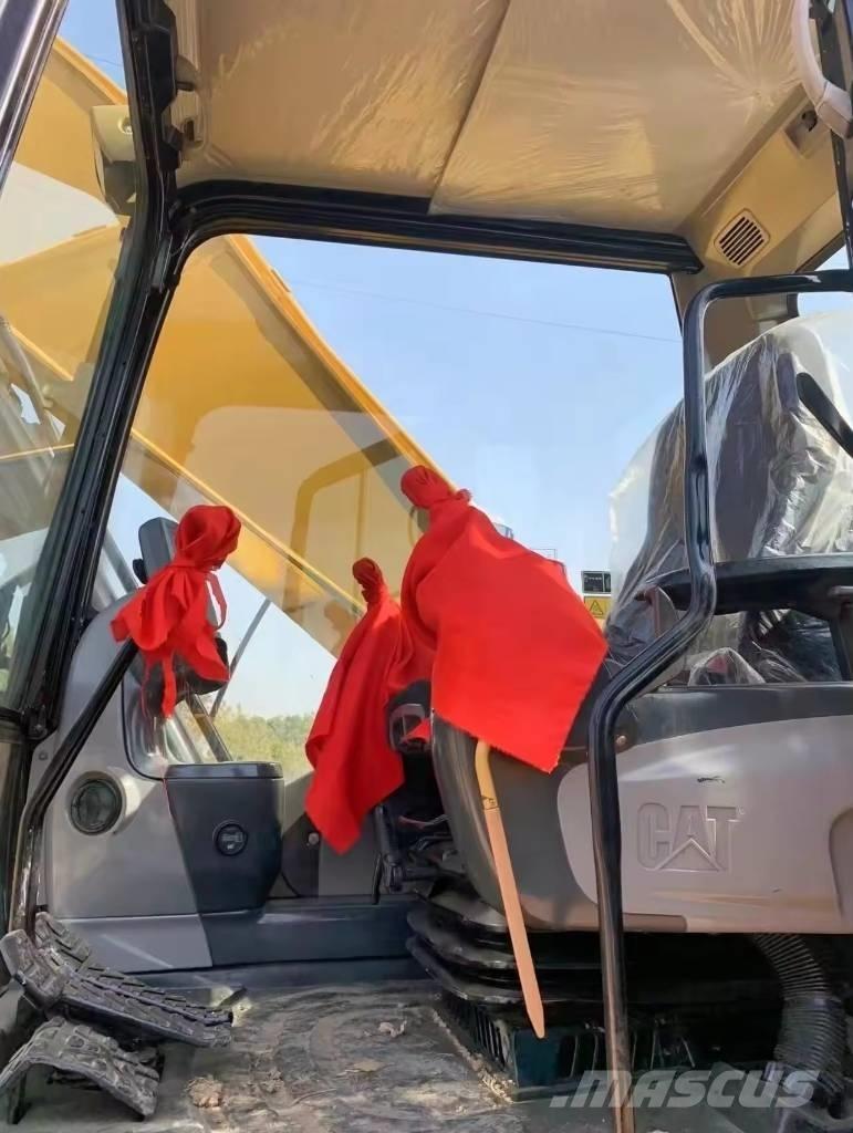 CAT 324 D Pásové rýpadlá