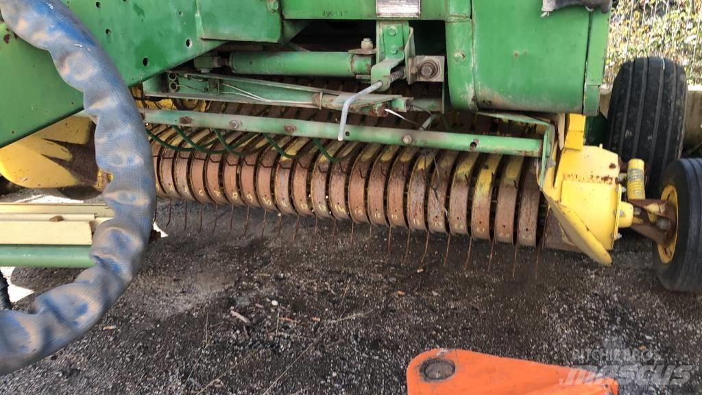 John Deere 550 Lisy na okrúhle balíky