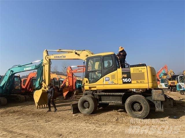 Komatsu PW160 Pásové rýpadlá