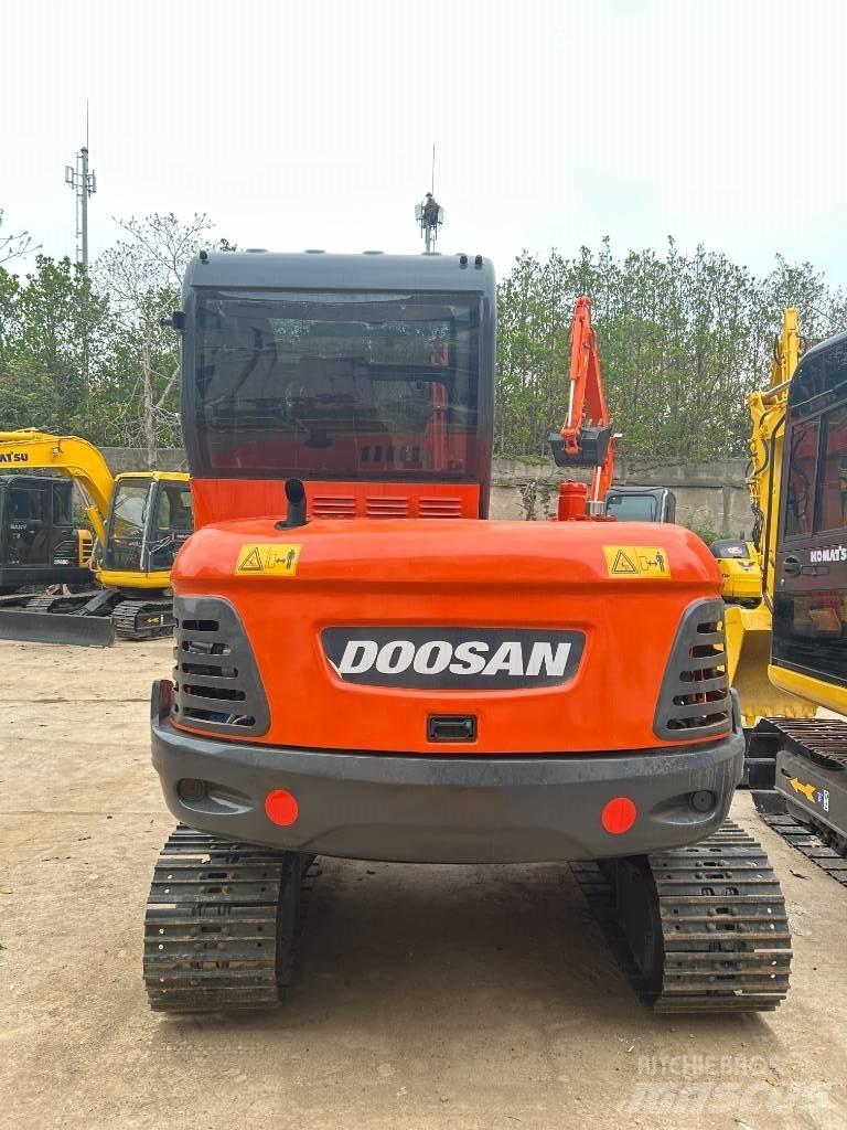 Doosan DX 60-9 C Pásové rýpadlá