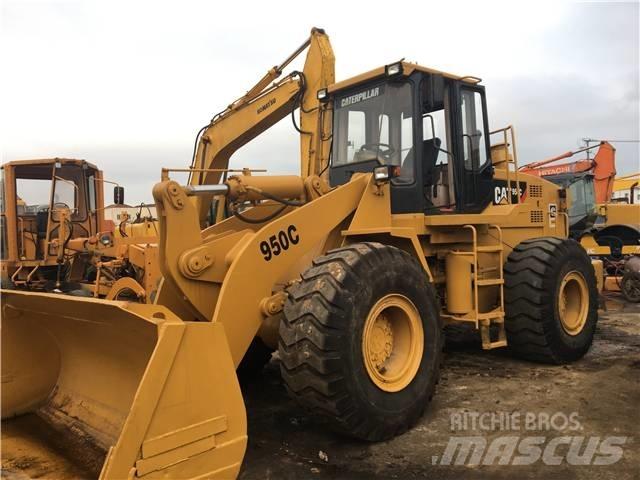 CAT 950C Kolesové nakladače