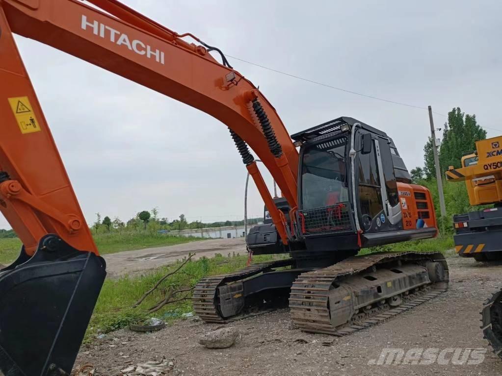 Hitachi ZX210 Pásové rýpadlá