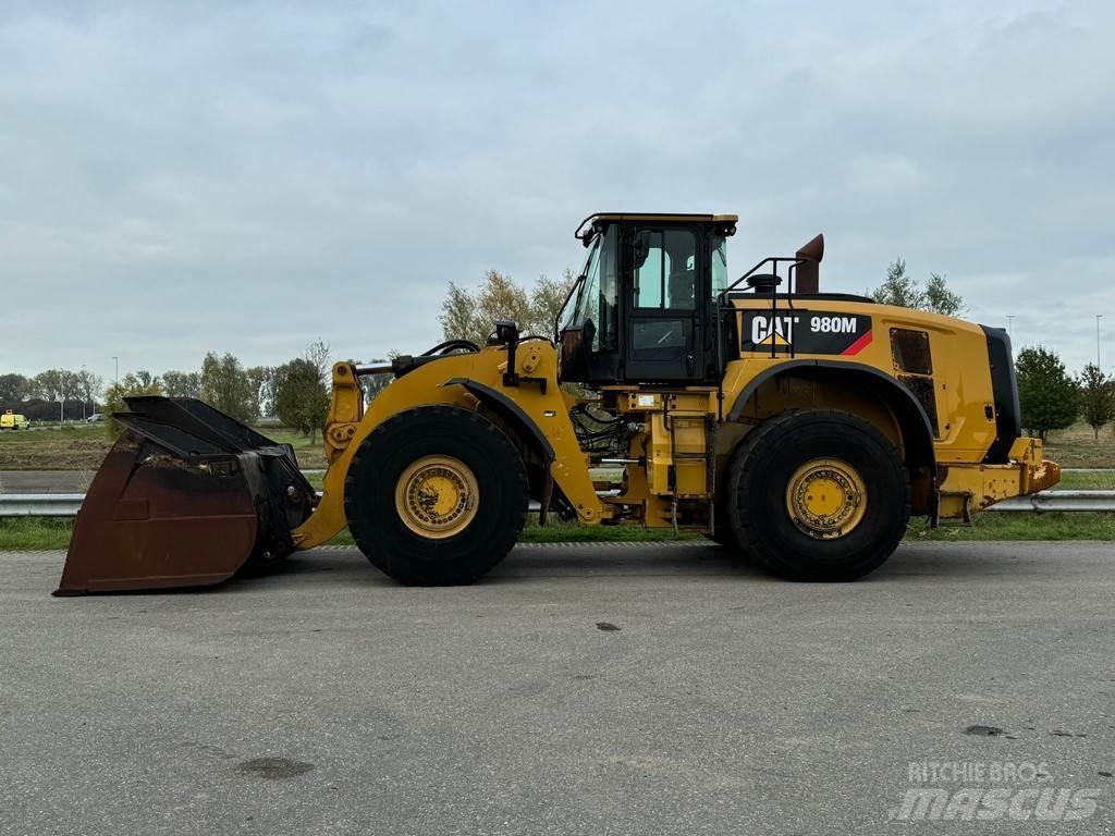 CAT 980M Kolesové nakladače