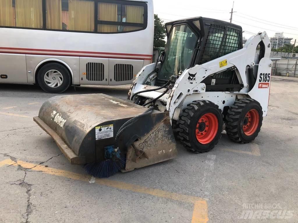 Bobcat S185 Šmykom riadené nakladače
