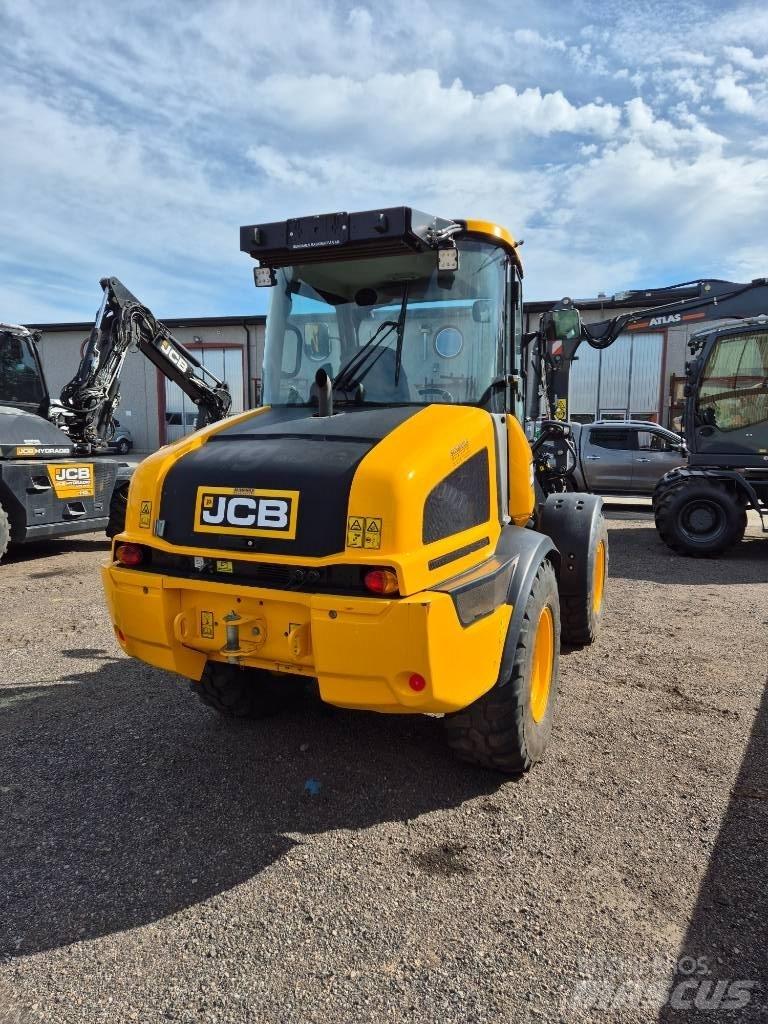 JCB 409 Kolesové nakladače