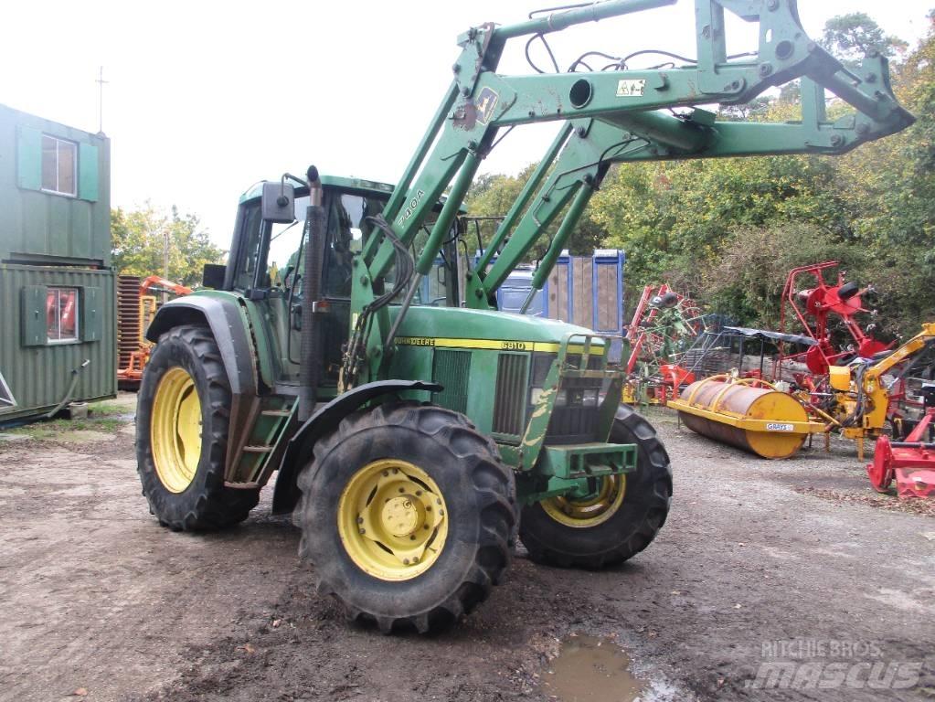 John Deere 6810 Traktory