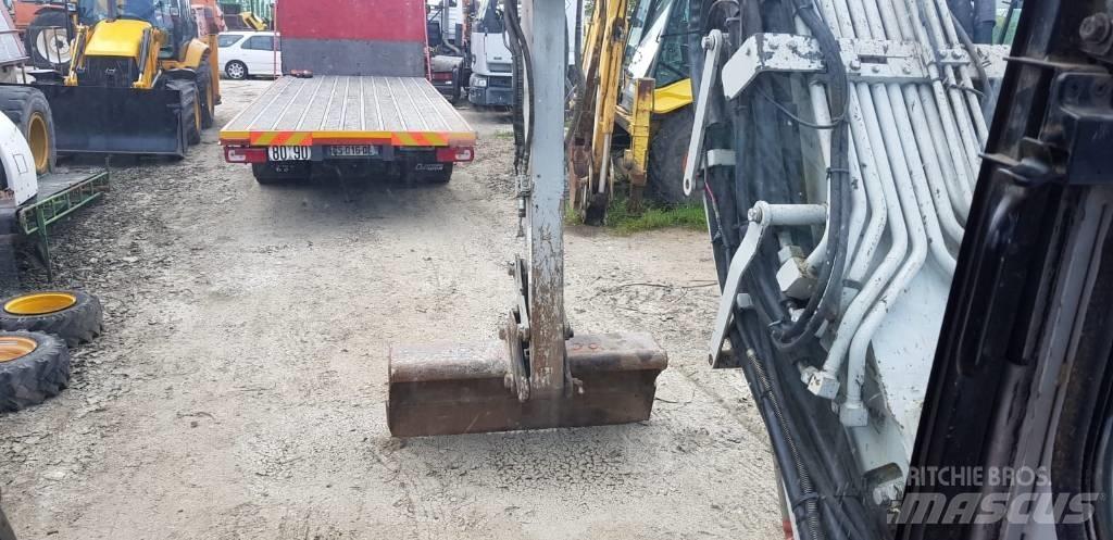Takeuchi TB180 Ďalšie nakladače, rýpadlá a príslušenstvo