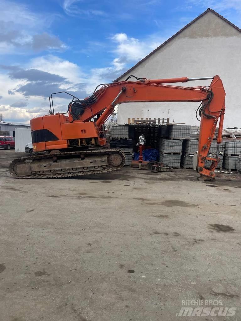 CAT 321 C LCR Pásové rýpadlá