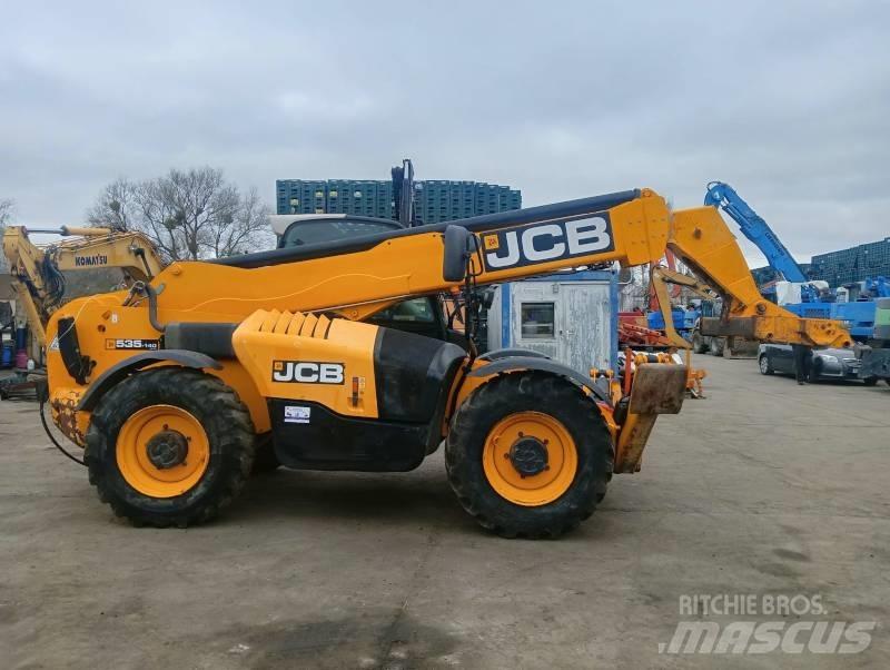 JCB 535-140 Teleskopické manipulátory