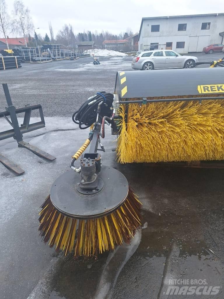 Reko KH 1800 Zametacie stroje