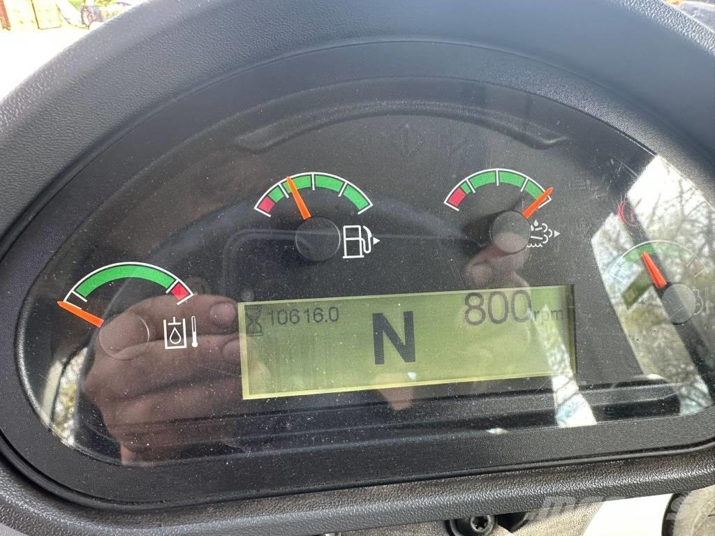 CAT 930 Kolesové nakladače