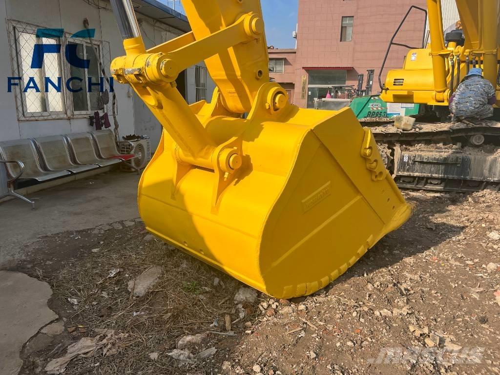 Komatsu PC 450-8 Pásové rýpadlá