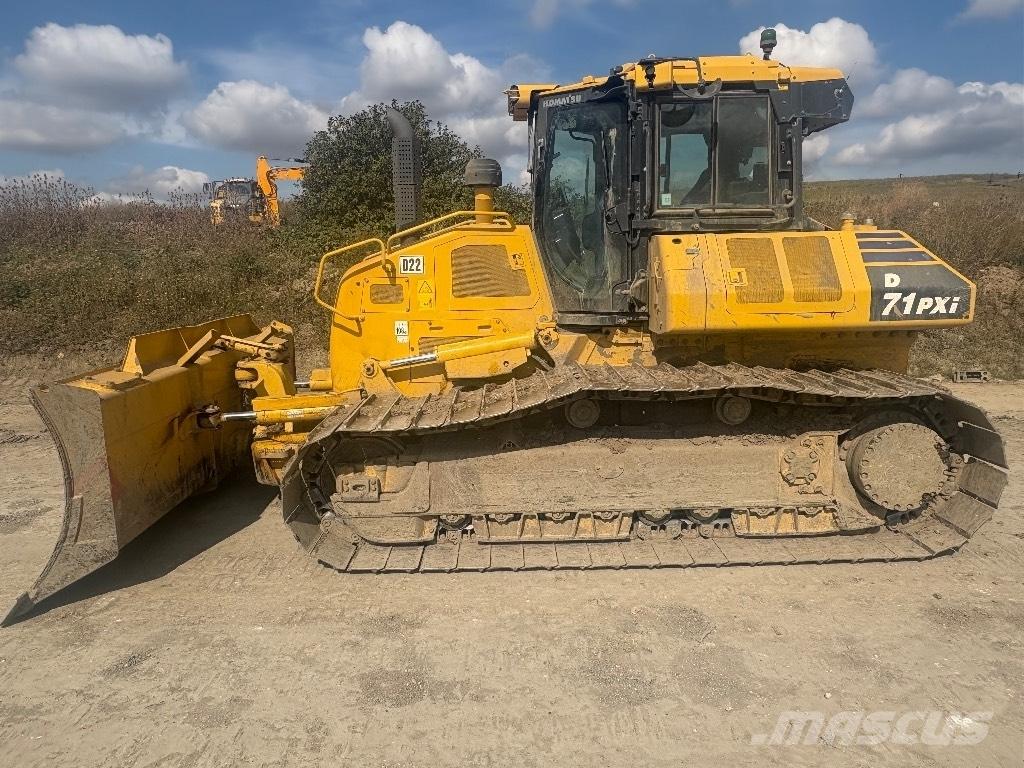 Komatsu D71PXI-24 Pásové dozéry