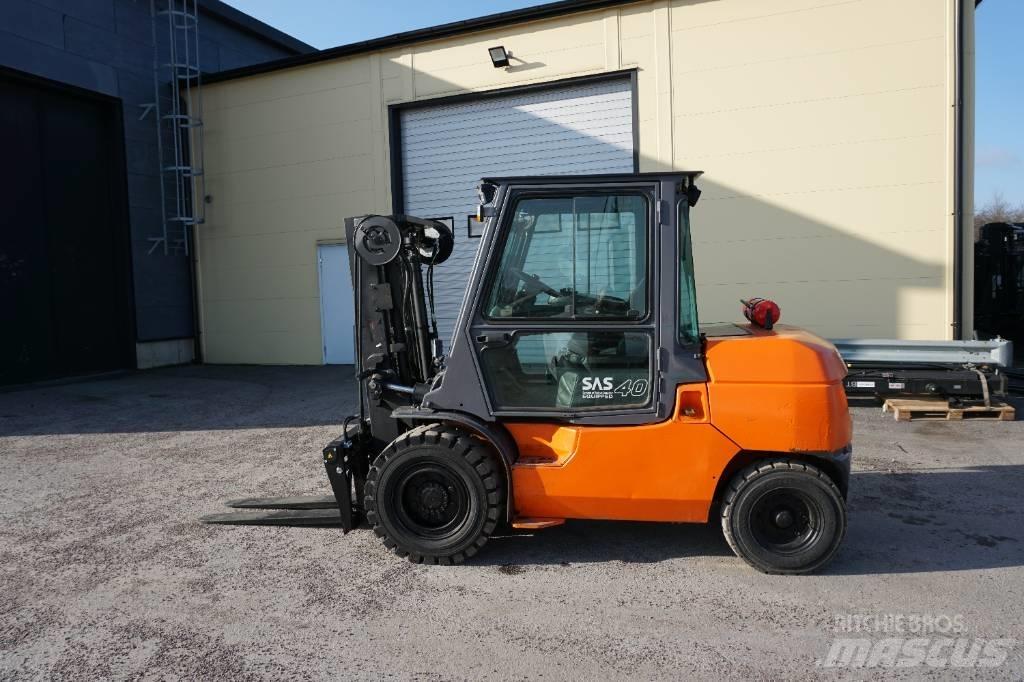 Toyota 42-7FD40 Dieselové vozíky