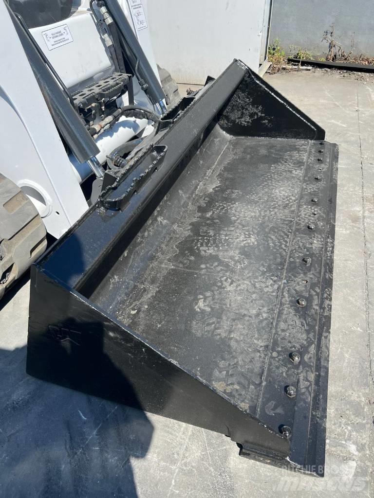 Bobcat T 740 Šmykom riadené nakladače