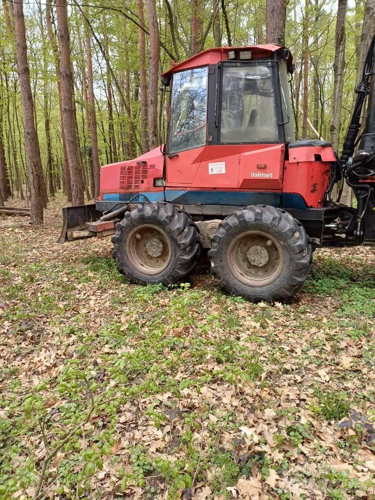 Valmet 840.2 Lesné traktory