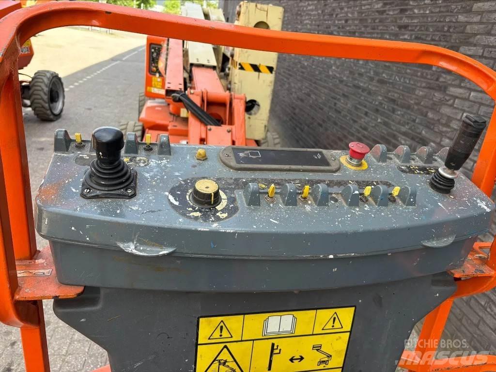 JLG E450AJ Kĺbové plošiny